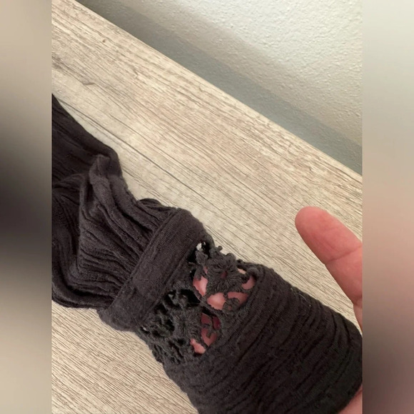 Free People The Best Button Front Blouse Black Crochet Oversized Boho Size XS - Picture 4 of 9